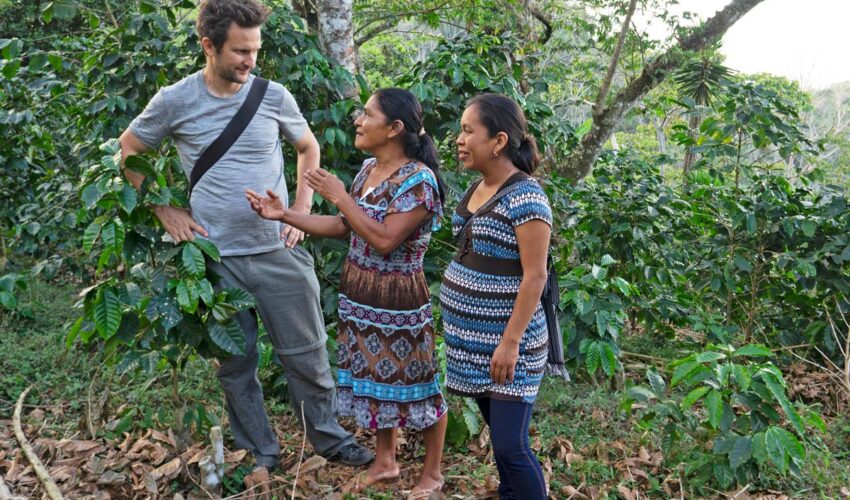 Andreas von Chic Ethic zu Besuch bei der Fair Trade Kooperative CIASFA in Guatemala